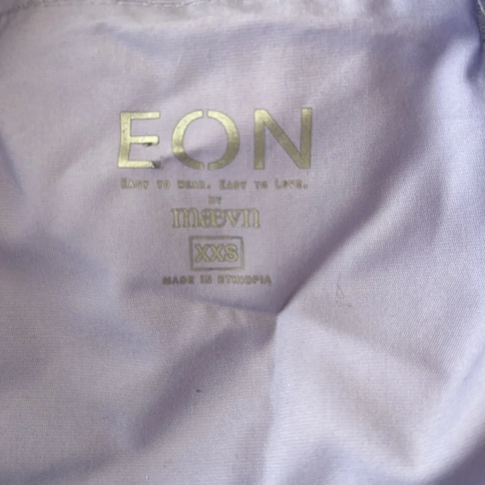 Light purple scrub set. - Picture 3 of 4